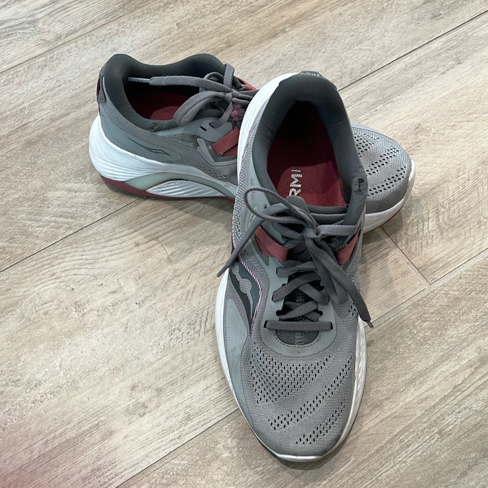 Saucony PWR run
